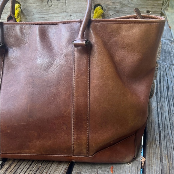 Vintage L.L. Bean Brown Leather Tote Bag – Style #0YV37 - Picture 4 of 16